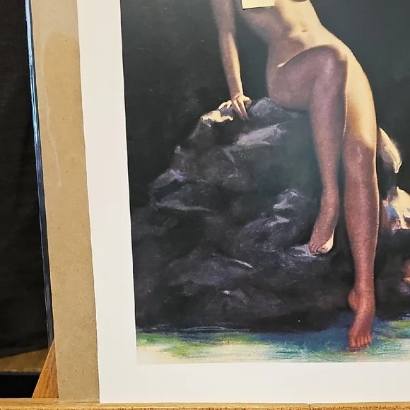 Elegant Pin-Up, Female Form Art Print - Picture 5 of 6